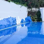 Pez Azul Aparthotel 3*