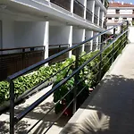 Pez Azul Aparthotel 3*