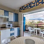 Pez Azul Puerto de la Cruz (Tenerife)