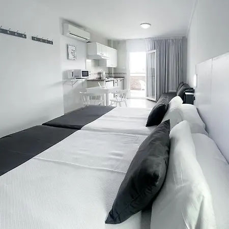 Apartahotel Pez Azul 3*