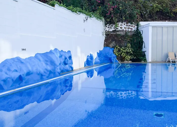 Pez Azul Aparthotel 3*